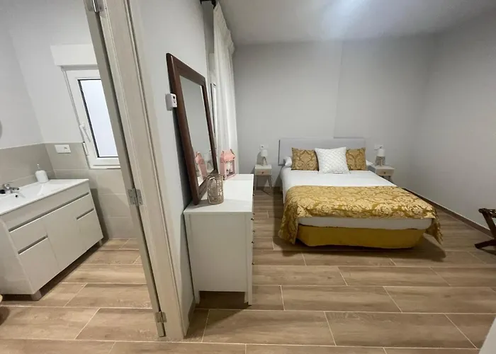 As Politas Мухия